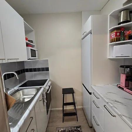 Kompakti Yksioe Nro 10 Pienkerrostalossa Apartment